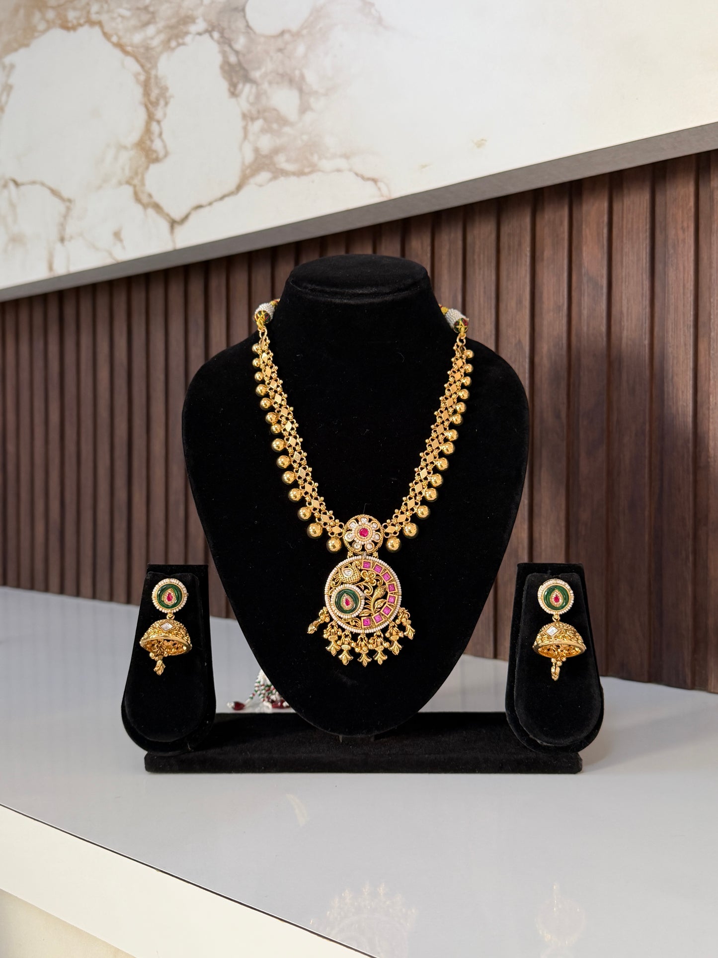 Heritage Temple Kundan Pendant Necklace Set