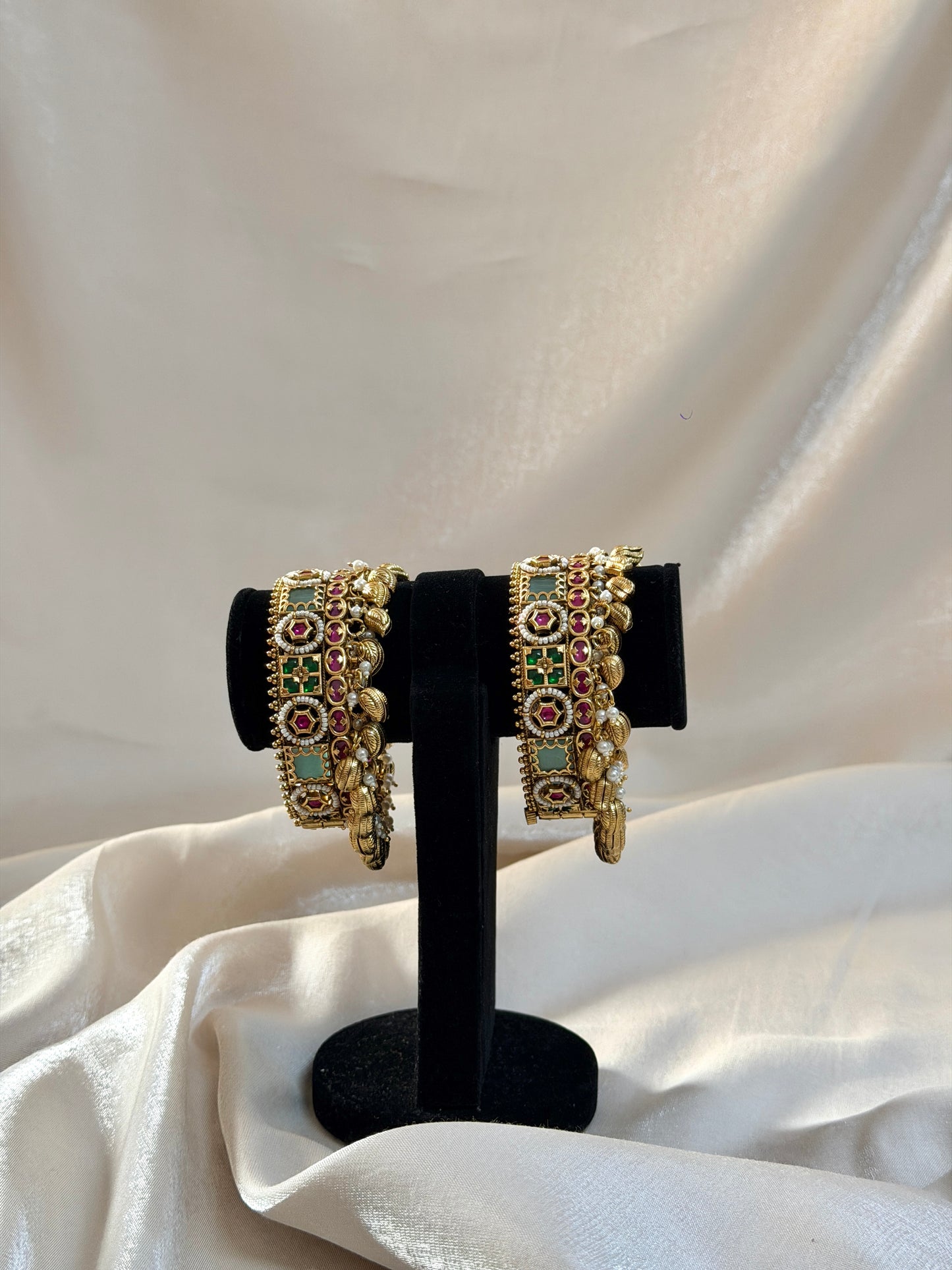 Glamorous Kundan Work Bangles