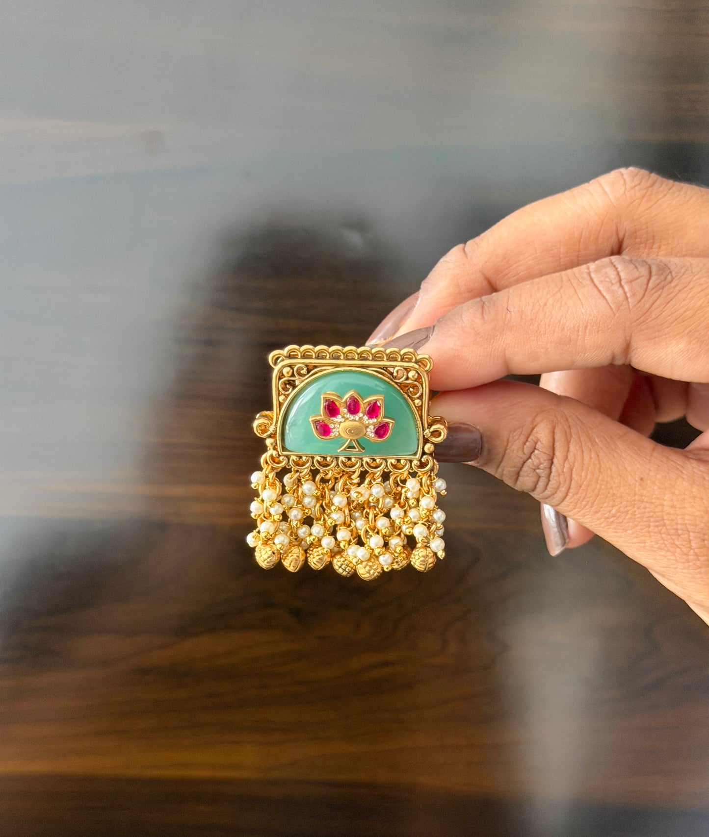 Antique Pearl Dangling Finger Ring