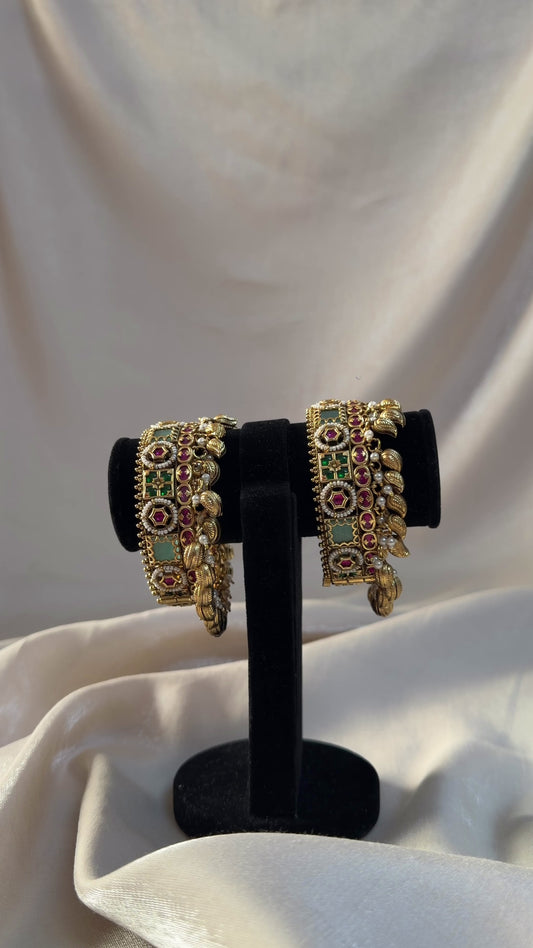 Glamorous Kundan Work Bangles