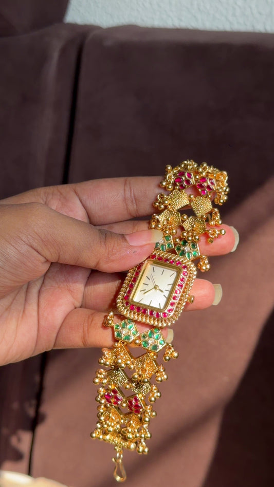 Dazzling Bracelet Watch for women